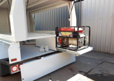 Aluminium drop on canopy with a generator slide and front toolbox for a tradie trailor - 4