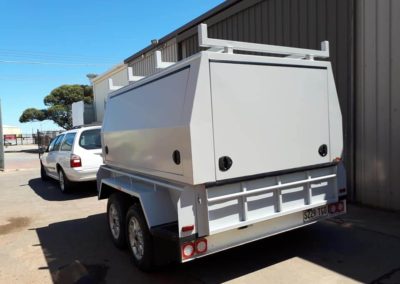 Aluminium drop on canopy with a generator slide and front toolbox for a tradie trailor