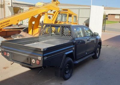Brandnew hilux leaving with a flashy aluminum tray