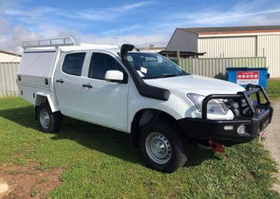 D-Max Tray and canopy setup
