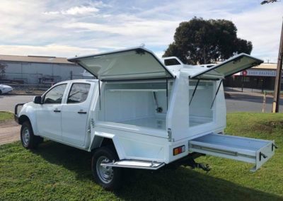 D-Max Tray and canopy setup - 5