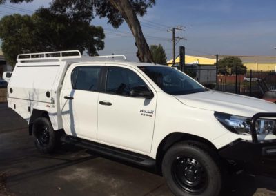 Toyota Hilux - Tray with Lift Off Canopy Setup - 2