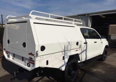 Toyota Hilux - Tray with Lift Off Canopy Setup - 3