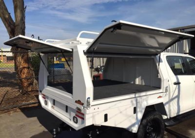 Toyota Hilux - Tray with Lift Off Canopy Setup - 5