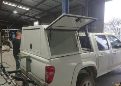 Tub Style Canopy Lift On Lift Off Unit - 2